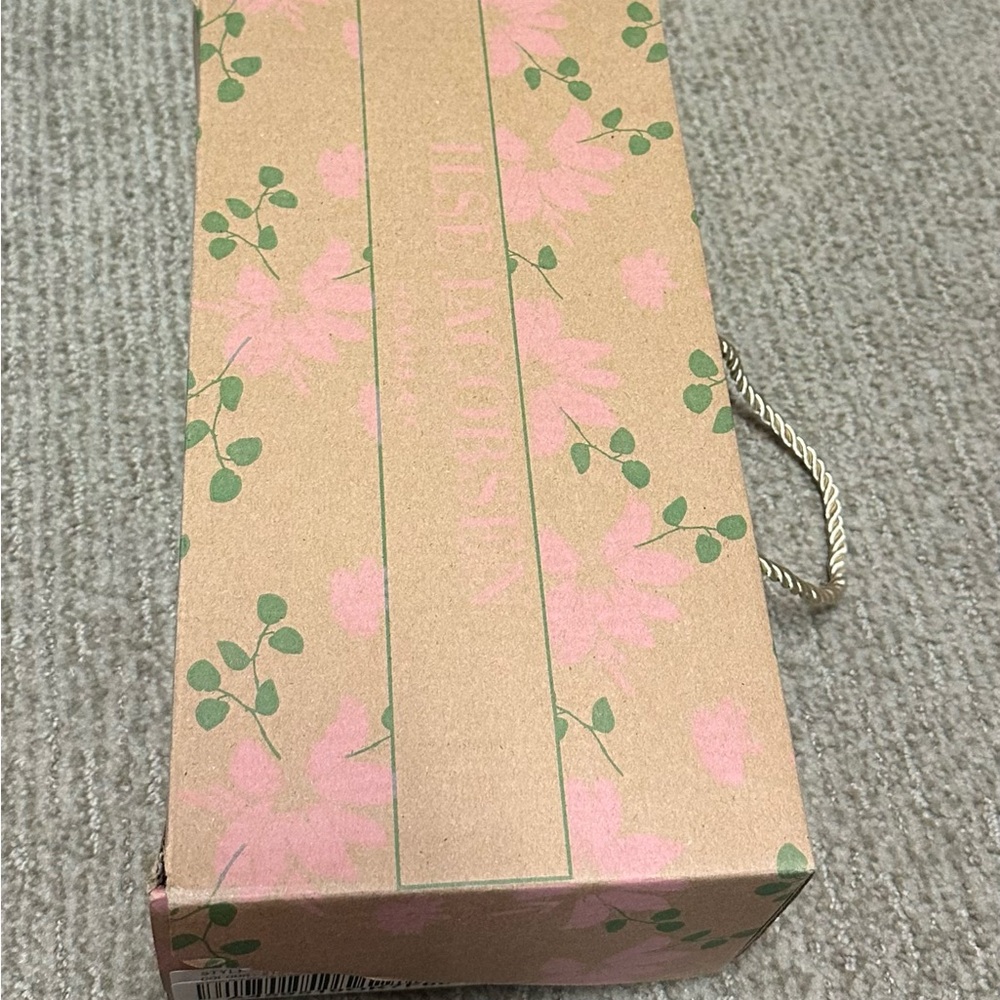 Ilse Jacobsen Tulip 139 Slip On Sneakers Cutout Perforated BRAND NEW IN BOX - Picture 3 of 4